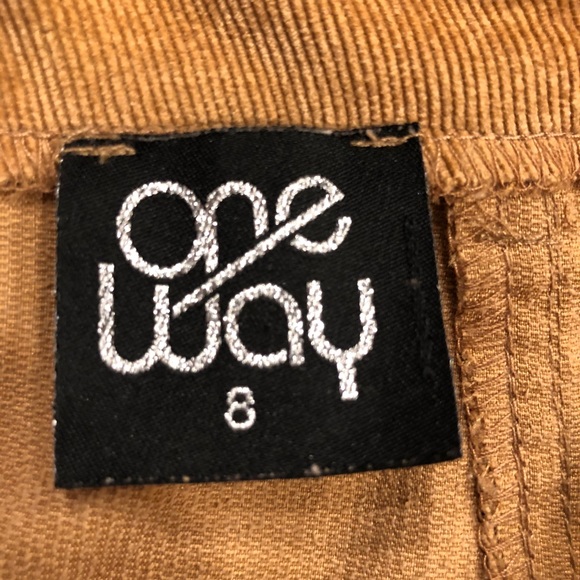 Brown mini skirt - Picture 3 of 3